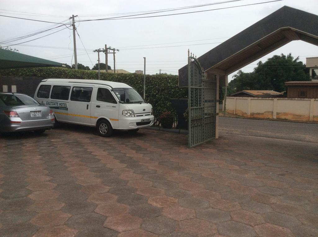 Eastgate Hotel Accra Buitenkant foto