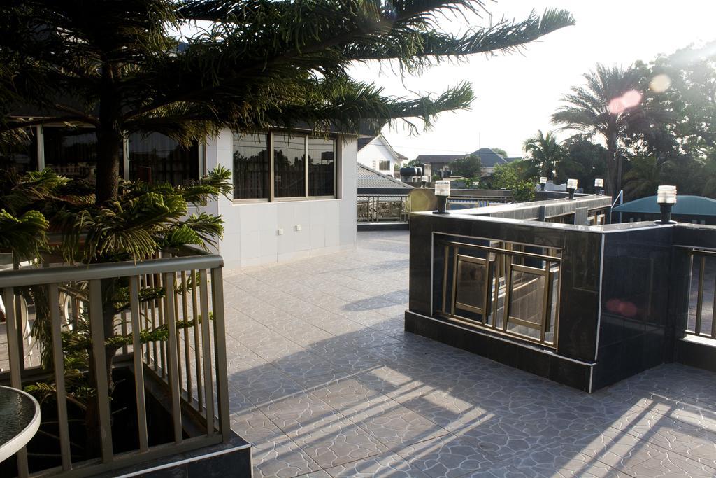 Eastgate Hotel Accra Buitenkant foto