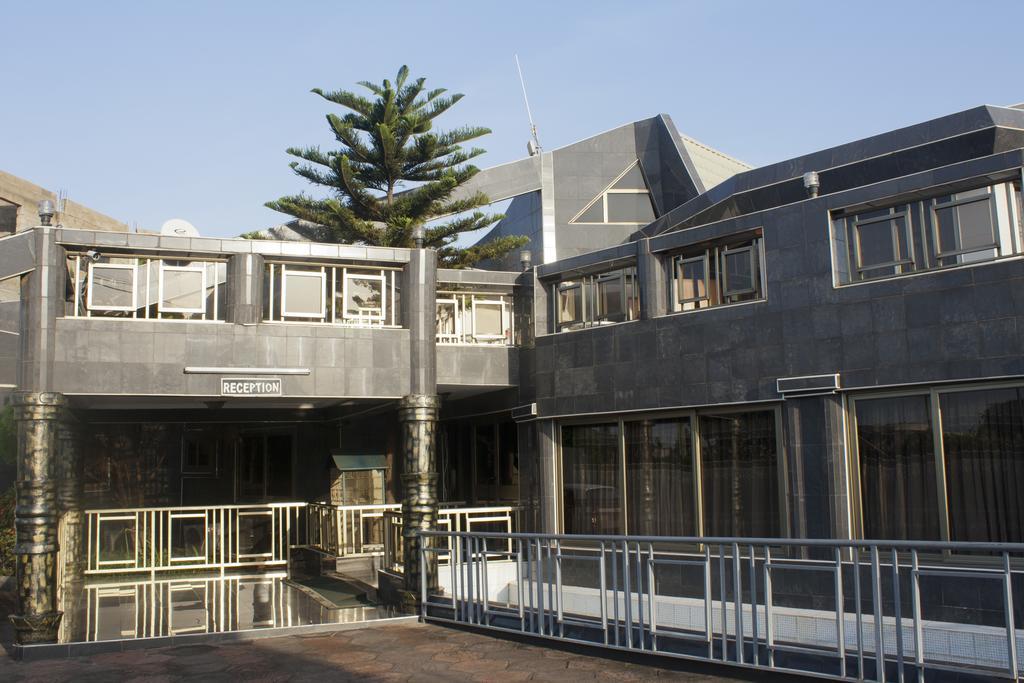 Eastgate Hotel Accra Buitenkant foto