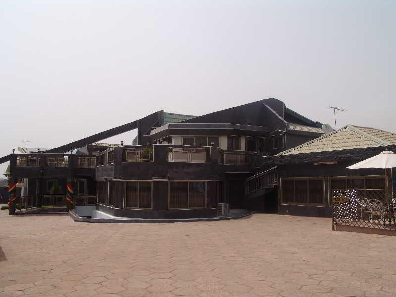 Eastgate Hotel Accra Buitenkant foto